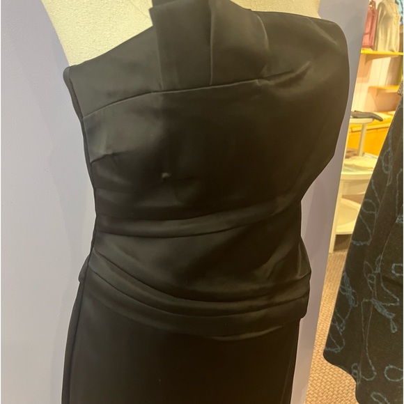 Formal luxury dress, black A line(bodycon) strapless fancy dress. - Picture 2 of 12